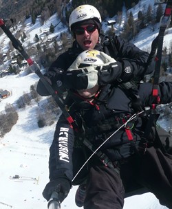Abricot et Toune découvrir le parapente en bi-place
