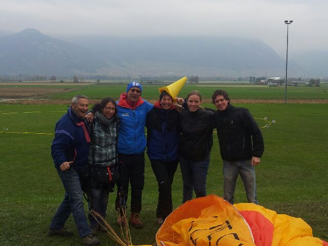 Aurélia, Chantal, Charel et Damien Examen de parapente à Vionnaz